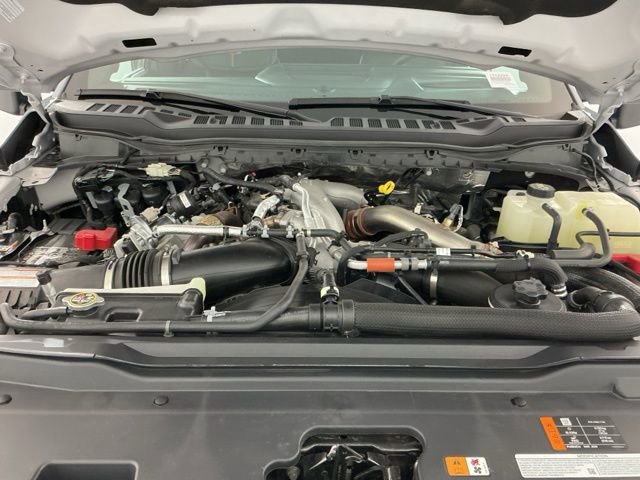 Certified 2024 Ford F450 Platinum w/ FX4 Off-Road Package image 36