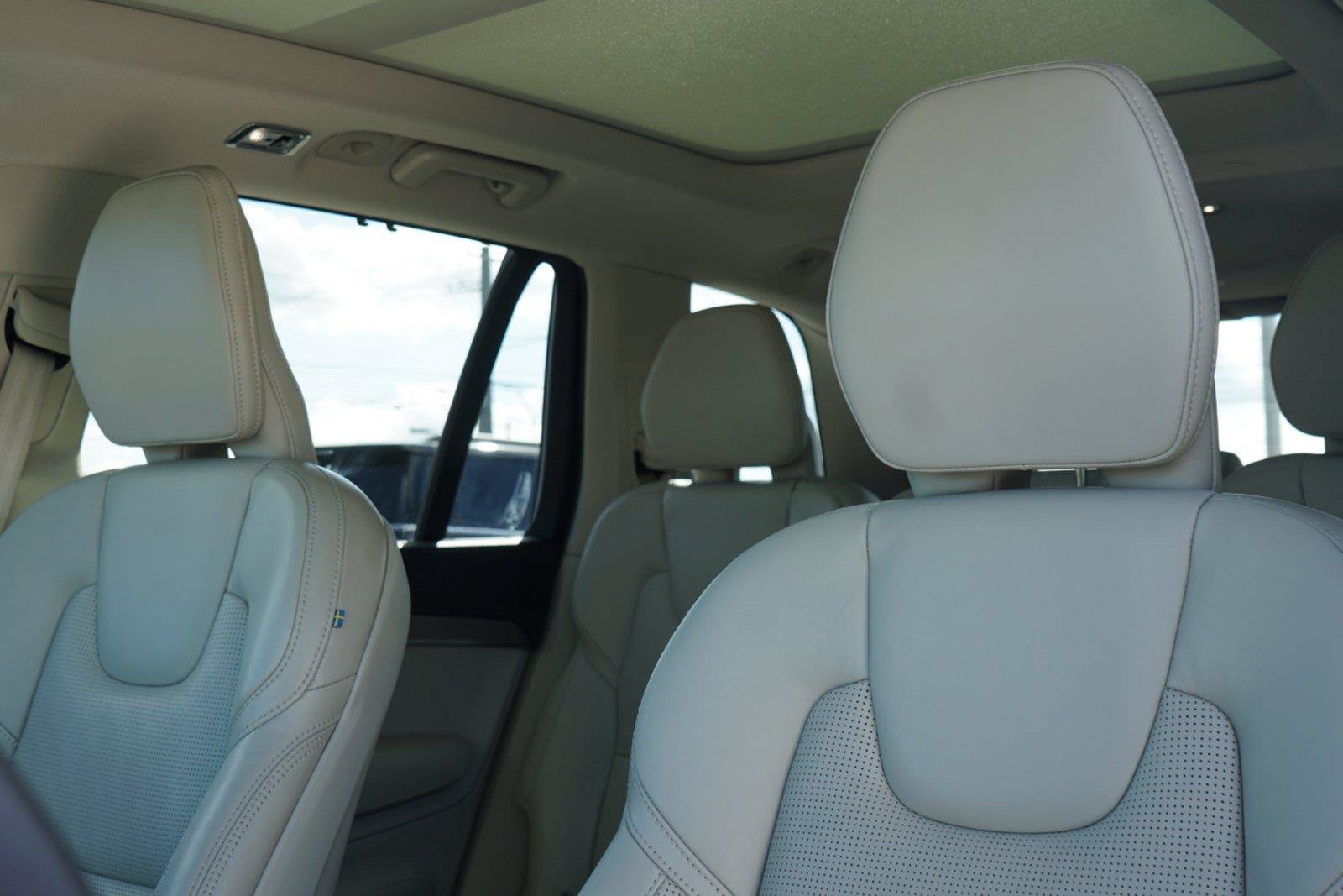 Used 2022 Volvo XC90 T6 Inscription w/ Advanced Package AWD/4WD image 11