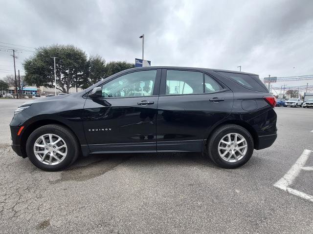 Used 2024 Chevrolet Equinox LS image 4