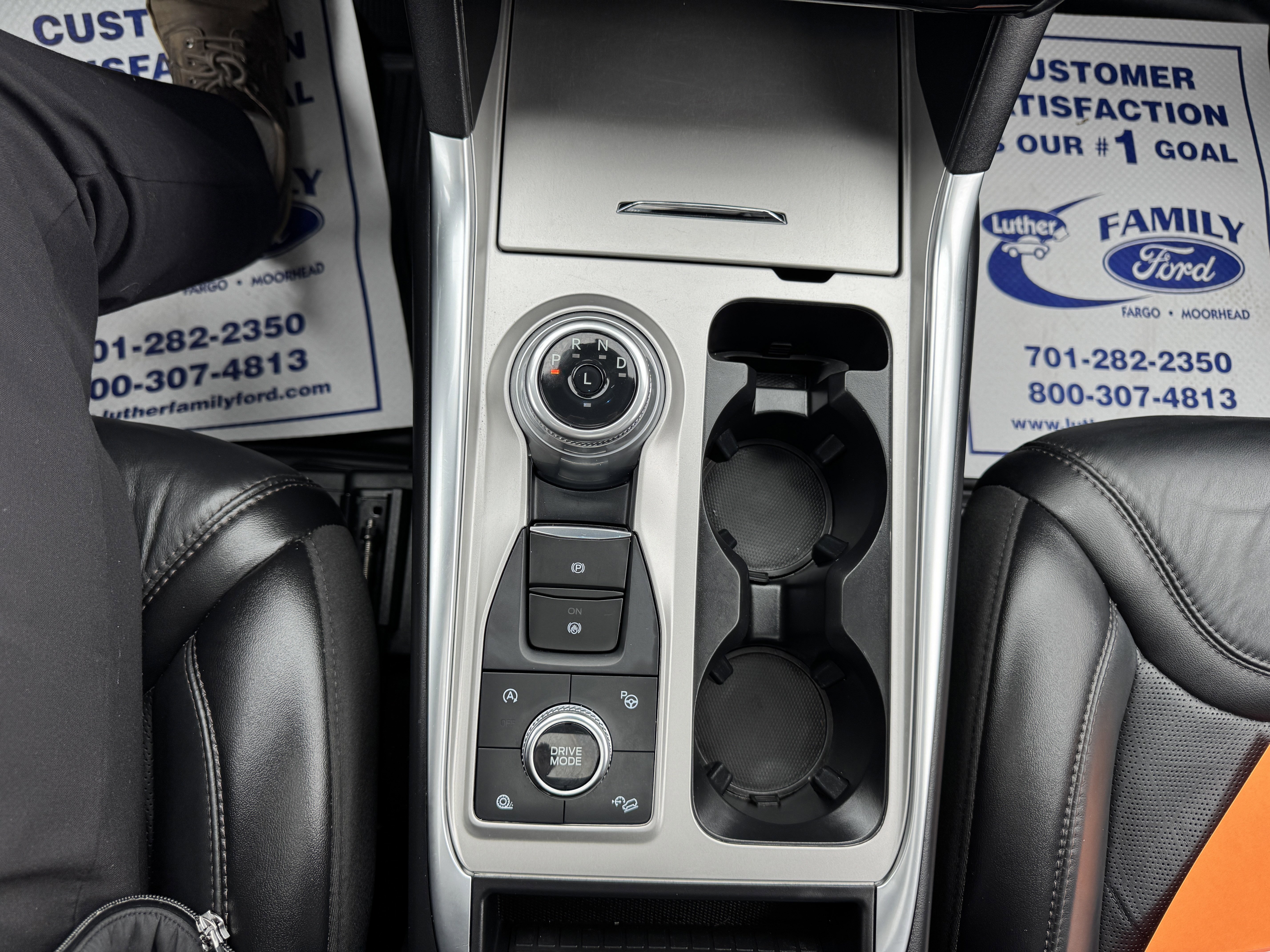 Certified 2024 Ford Explorer Platinum w/ Technology Package image 17