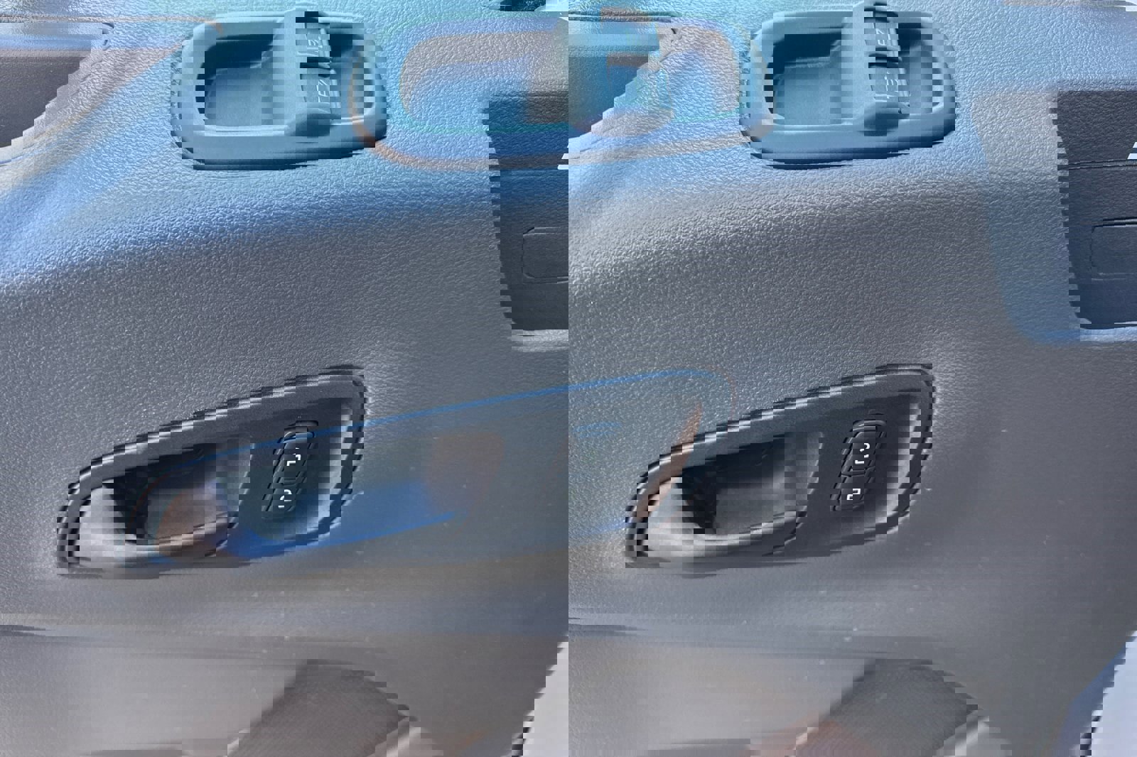 Certified 2020 Ford Transit 150 XL image 12