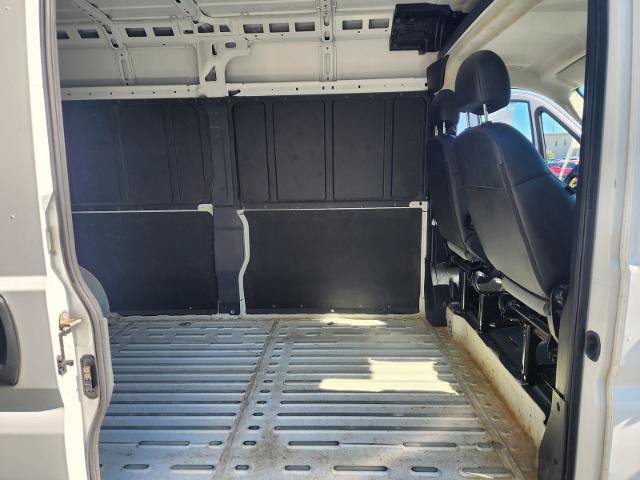 Used 2025 RAM ProMaster 2500 w/ Convenience Group FWD image 22