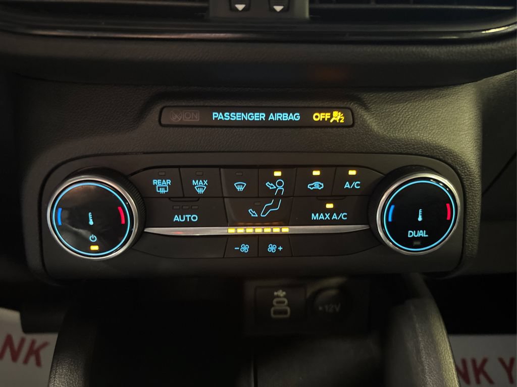 Certified 2025 Ford Escape ST-Line AWD/4WD image 32