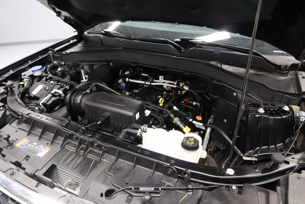 Certified 2023 Ford Explorer XLT w/ Equipment Group 202A image 13