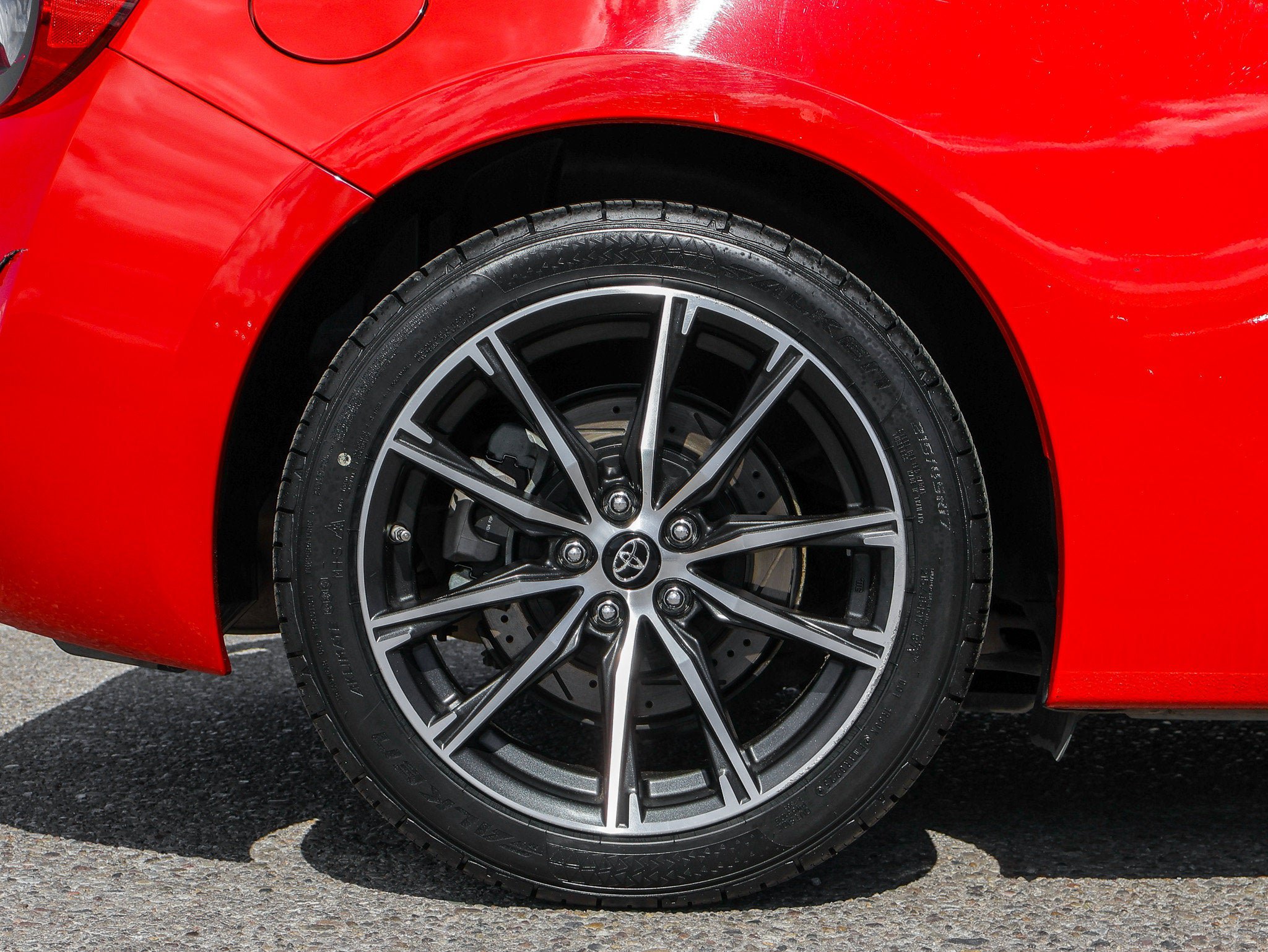 Used 2018 Toyota 86 RWD image 12