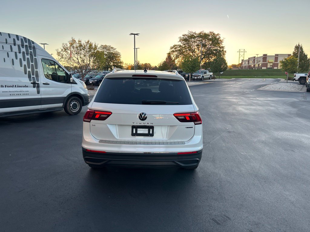 Used 2023 Volkswagen Tiguan SE AWD/4WD image 5