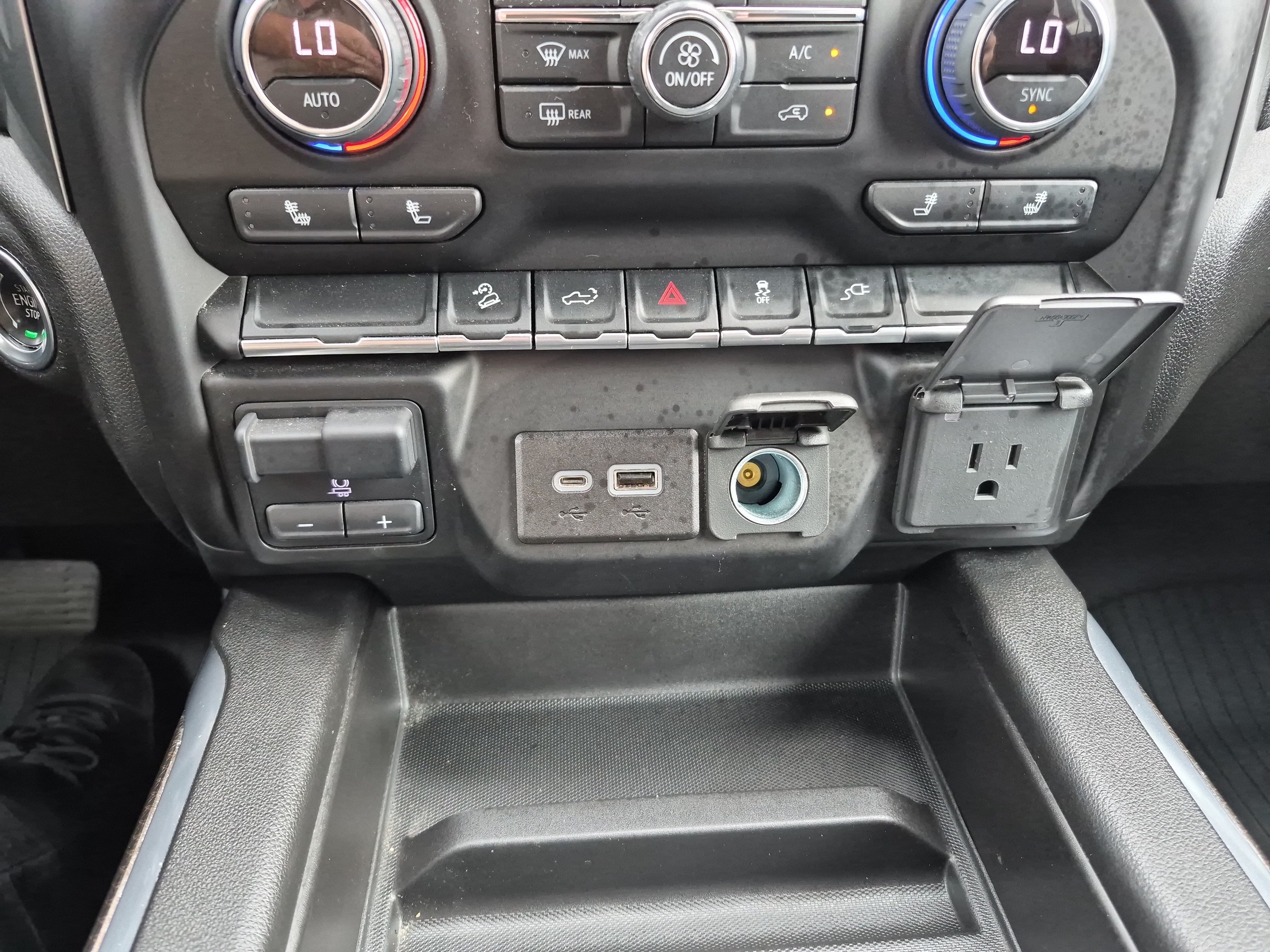 Used 2021 Chevrolet Silverado 1500 LT Trail Boss w/ Convenience Package II AWD/4WD image 32