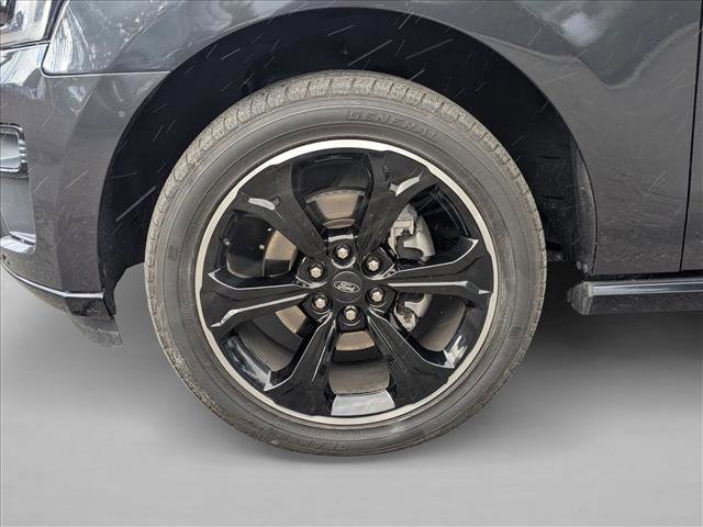 Certified 2022 Ford Expedition Limited image 29