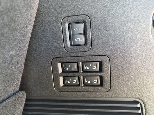 Used 2025 INFINITI QX80 Autograph AWD/4WD image 16