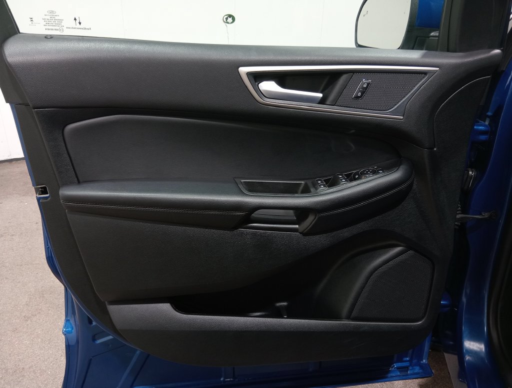 Certified 2024 Ford Edge SEL AWD/4WD image 17