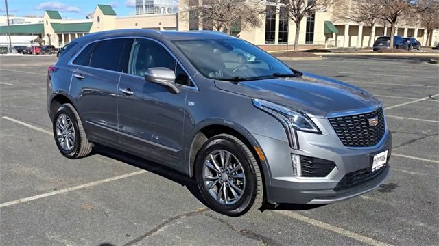 Used 2021 Cadillac XT5 Premium Luxury image 3