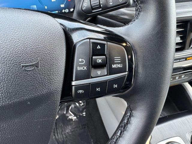 Certified 2025 Ford Escape SE w/ PHEV Premium Package image 23