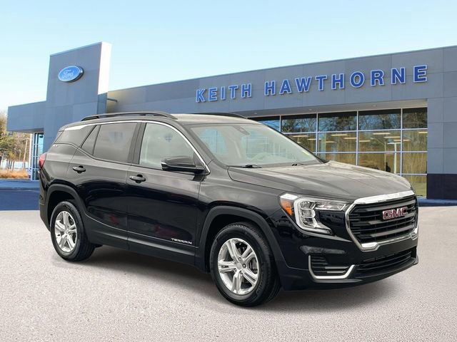 Used 2024 GMC Terrain SLE w/ Driver Convenience Package image 5