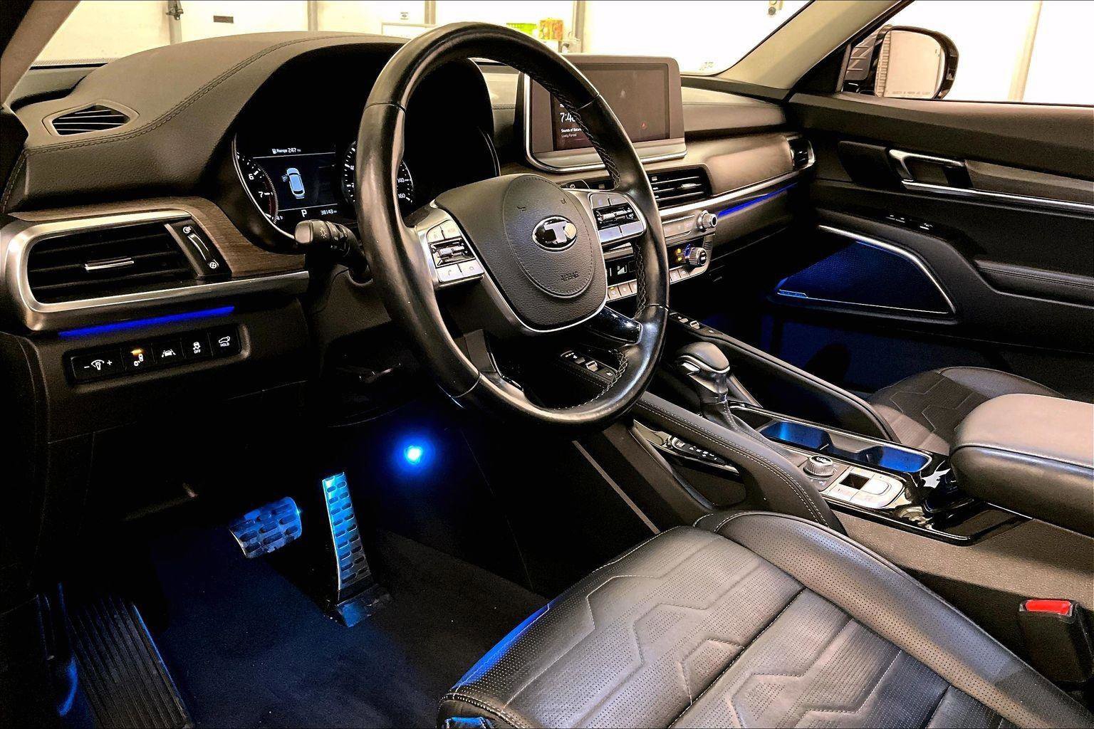 Used 2021 Kia Telluride SX w/ SX Prestige Package image 12