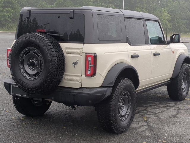 Certified 2025 Ford Bronco Badlands AWD/4WD image 4