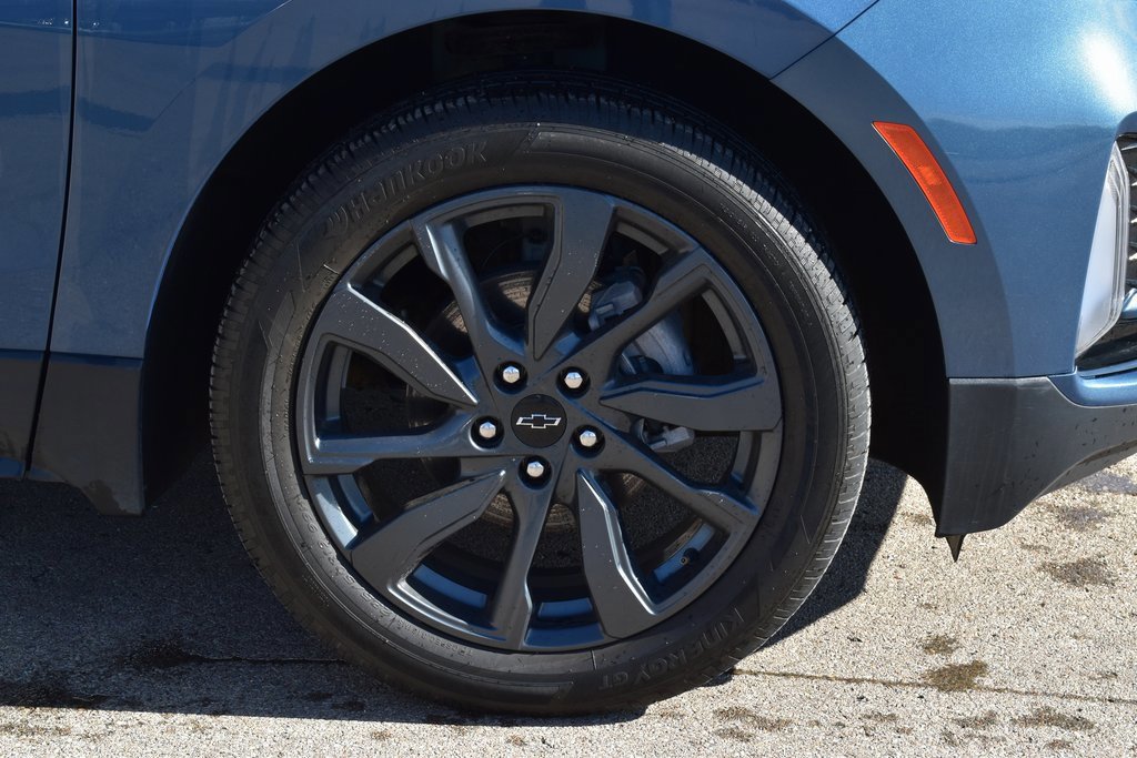 Used 2024 Chevrolet Equinox RS w/ LPO, Floor Liner Package image 5