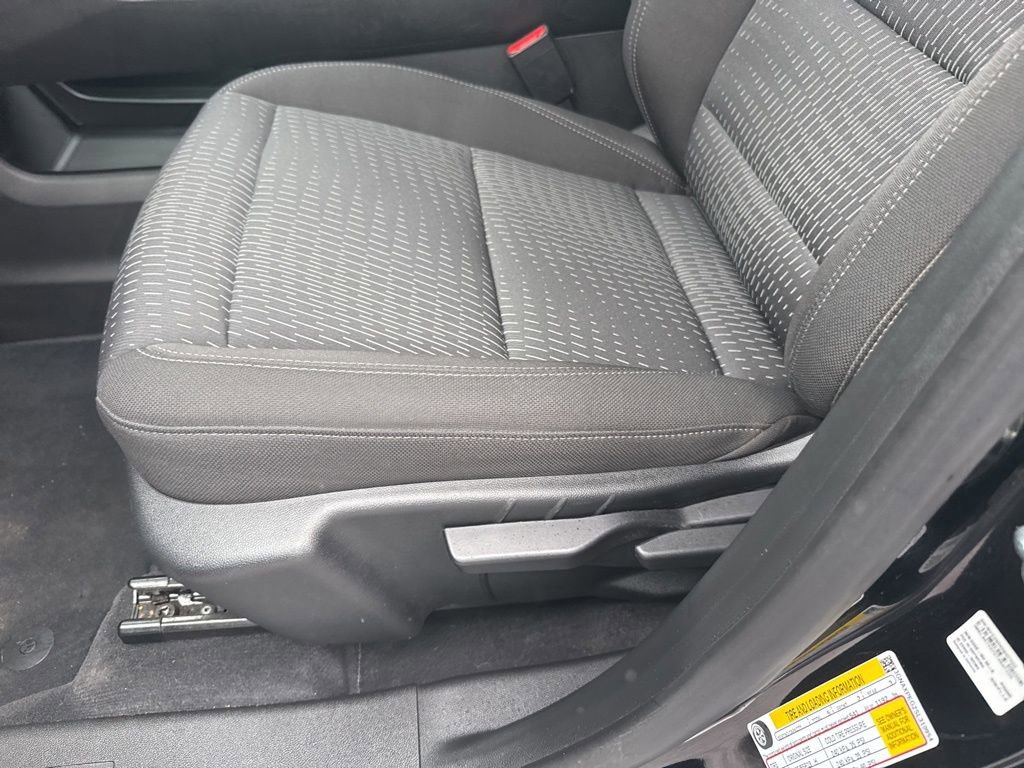 Used 2025 Chevrolet Equinox LT w/ Midnight Edition image 19