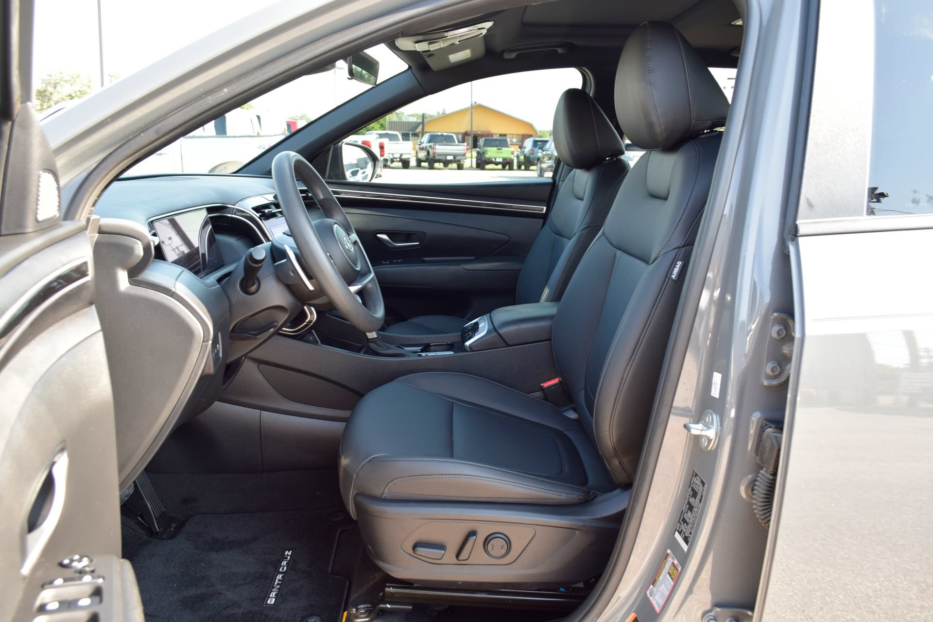 Used 2024 Hyundai Santa Cruz Night AWD/4WD image 18