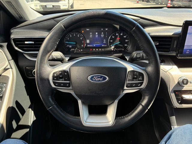 Certified 2023 Ford Explorer XLT w/ Equipment Group 202A AWD/4WD image 22