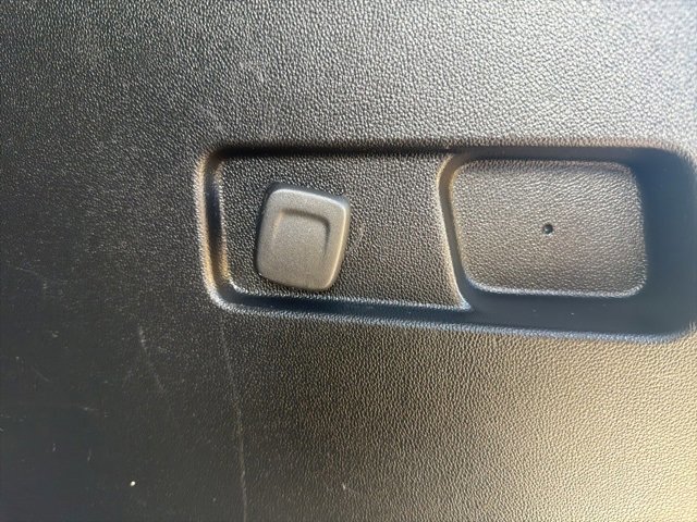 Used 2020 GMC Acadia SLE image 31