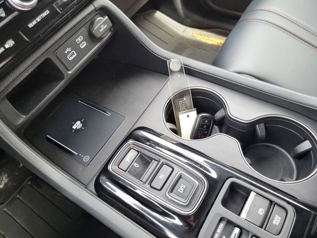 Used 2025 Honda Pilot TrailSport image 20