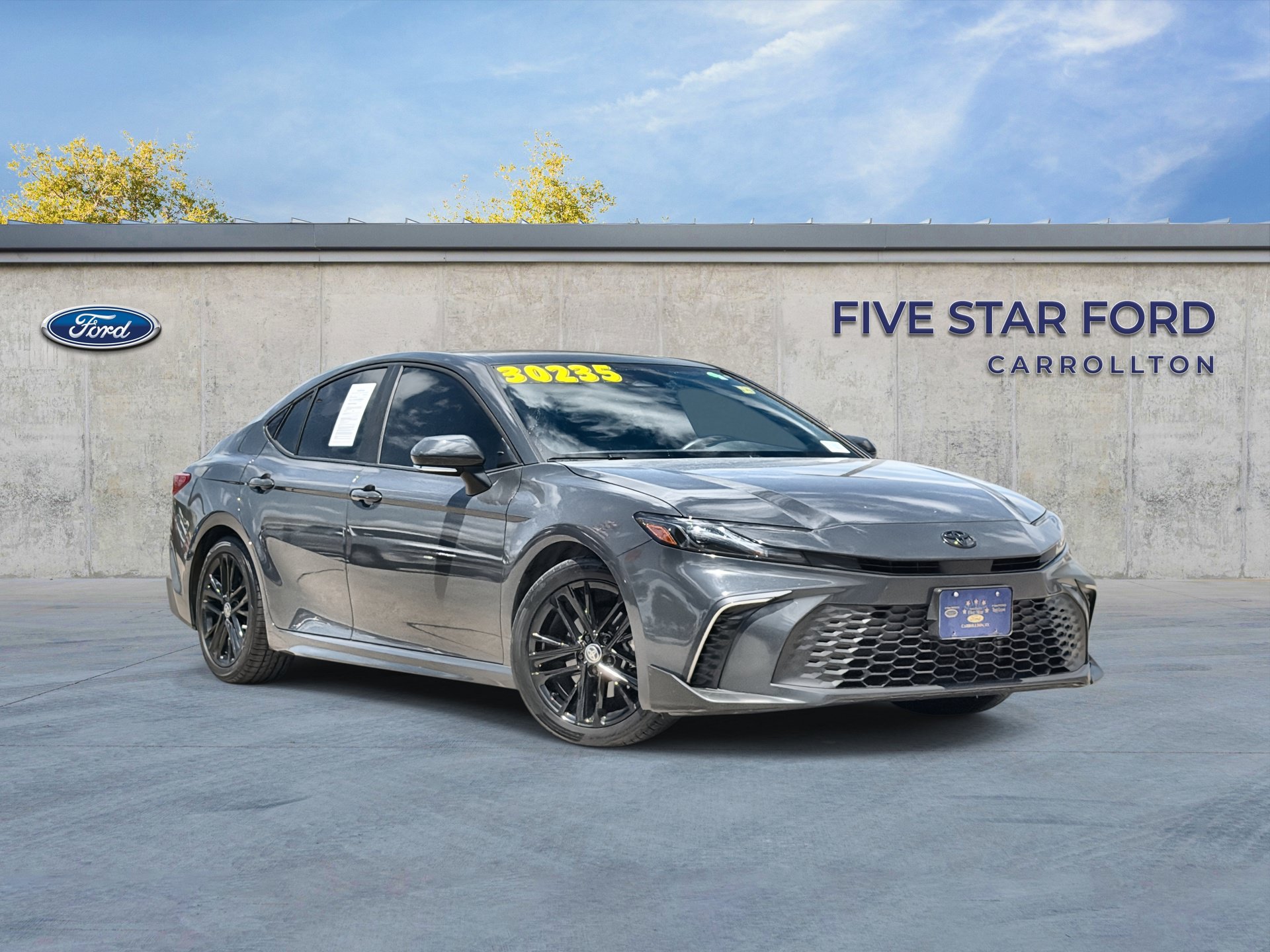 Used 2025 Toyota Camry SE
