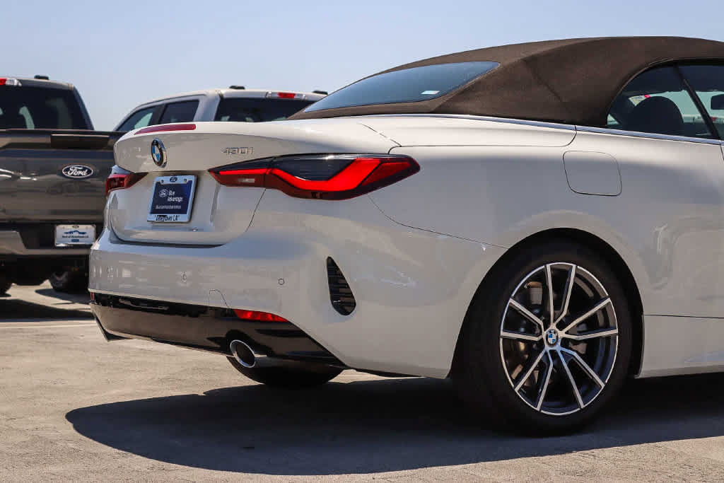 Used 2026 BMW 430i Convertible RWD image 15
