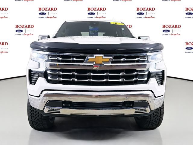 Used 2023 Chevrolet Silverado 1500 LTZ AWD/4WD image 2