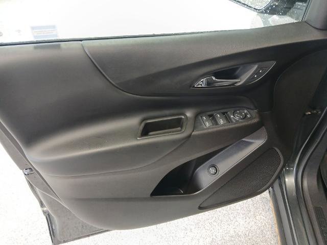 Used 2019 Chevrolet Equinox LT w/ Driver Convenience Package image 12