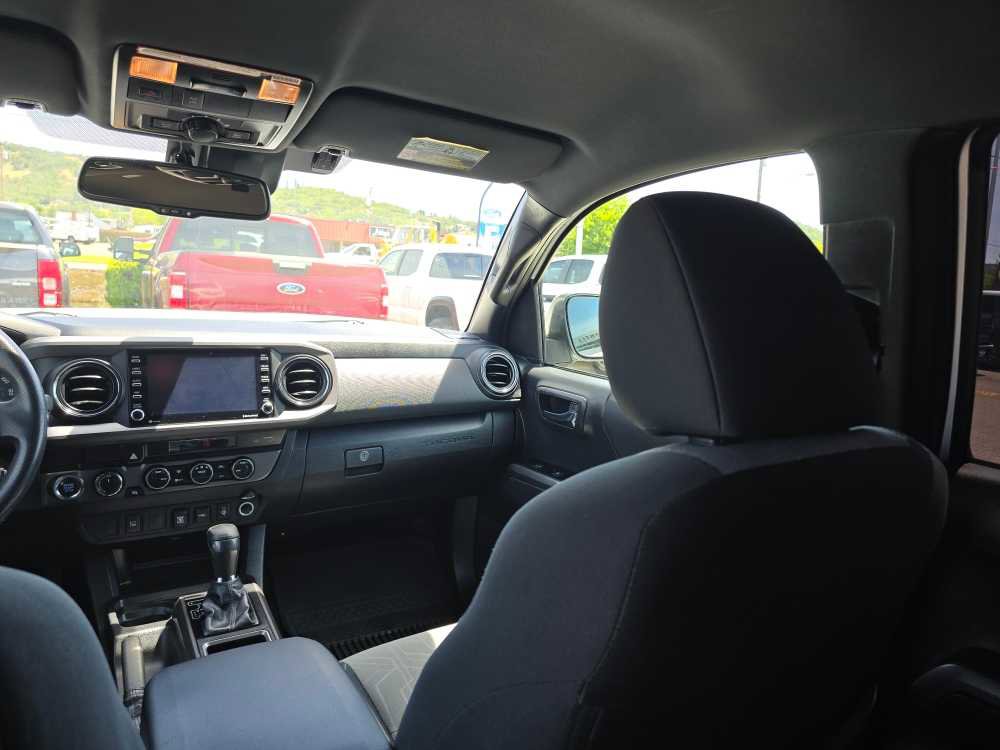 Used 2023 Toyota Tacoma TRD Off-Road AWD/4WD image 14