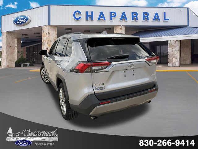 Used 2019 Toyota RAV4 Limited w/ Cold Weather Package FWD image 13