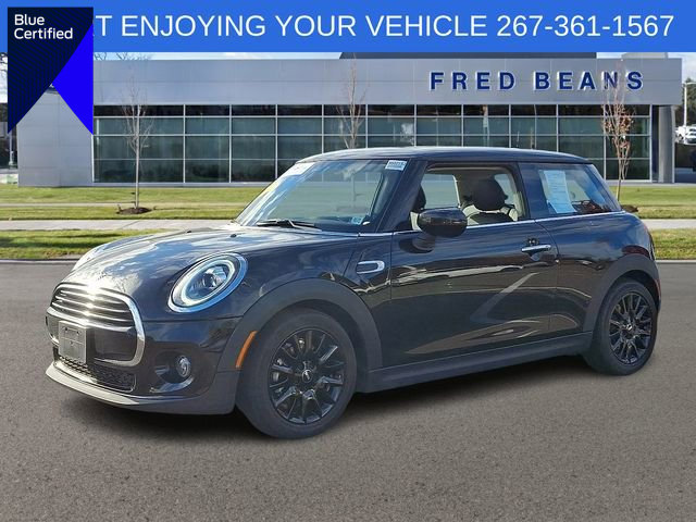 Used 2021 MINI Cooper 2-Door Hardtop w/ Premium Package image 1