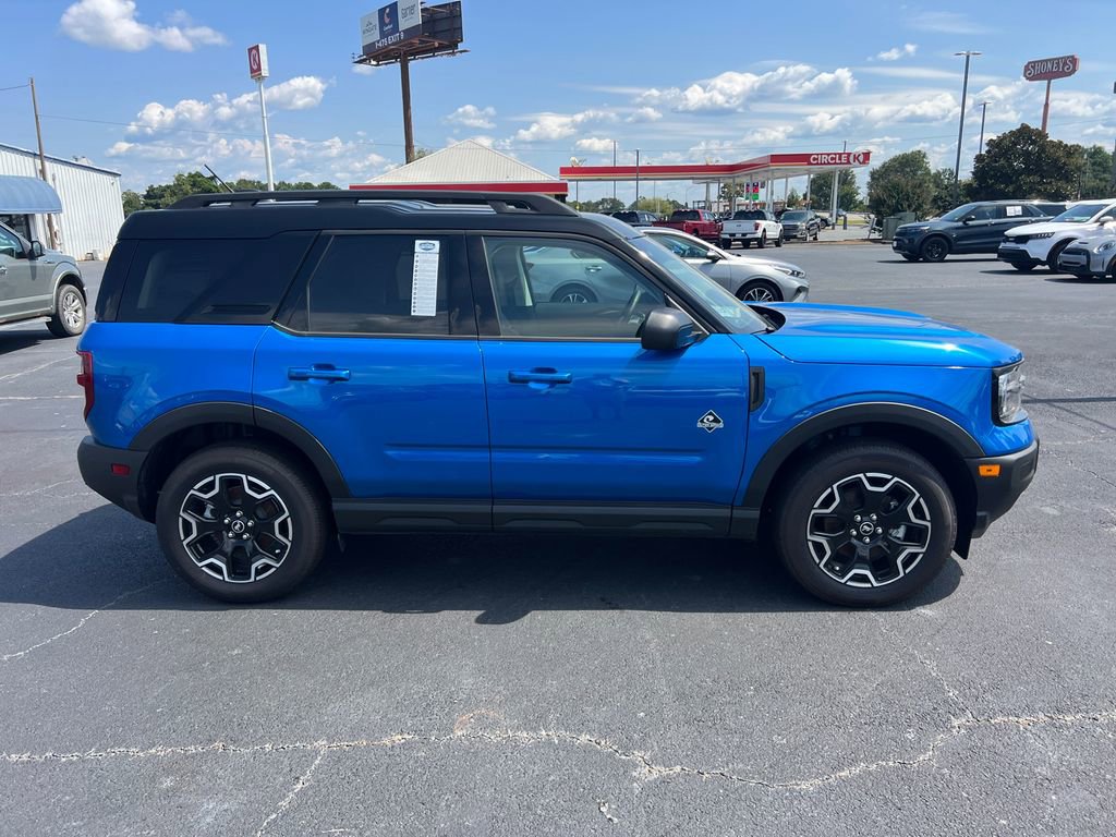 Certified 2025 Ford Bronco Sport Outer Banks AWD/4WD image 8