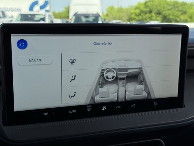 Certified 2025 Ford Maverick XL w/ Equipment Group 102A image 17