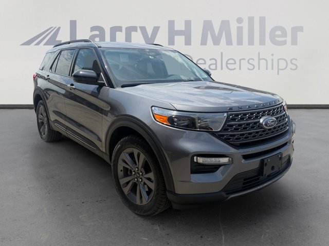 Certified 2022 Ford Explorer XLT w/ Equipment Group 202A AWD/4WD image 7