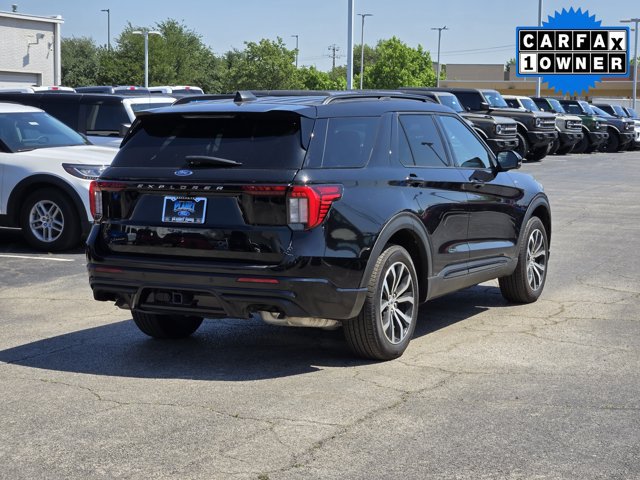 Certified 2025 Ford Explorer ST-Line AWD/4WD image 7