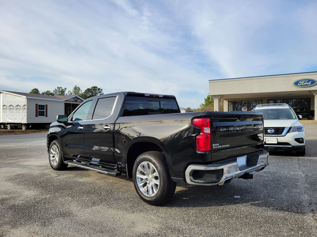 Used 2019 Chevrolet Silverado 1500 LTZ image 3