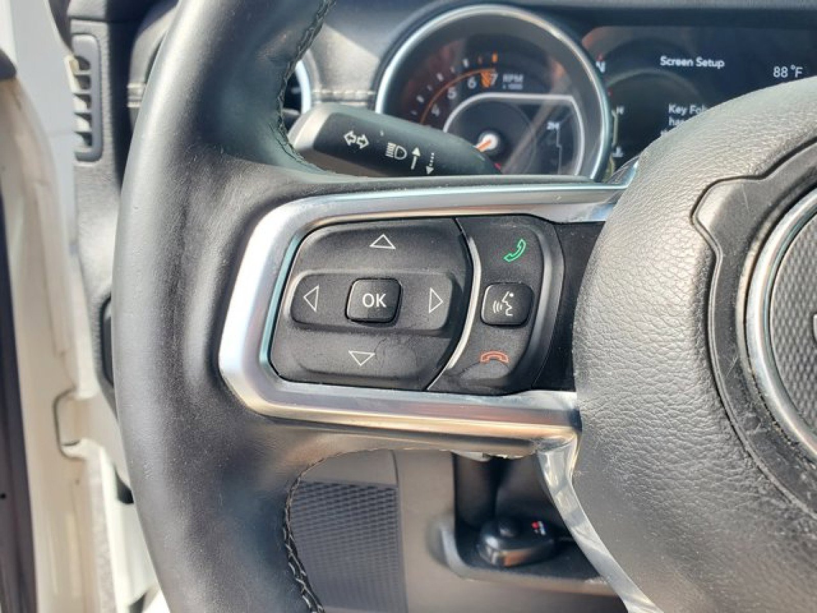 Used 2018 Jeep Wrangler Unlimited Sahara image 16