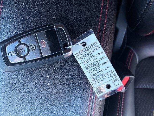 Certified 2025 Ford Escape ST-Line AWD/4WD image 13