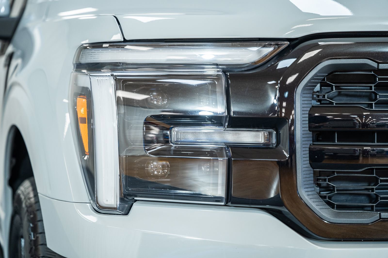 Certified 2024 Ford F150 Lariat AWD/4WD image 13