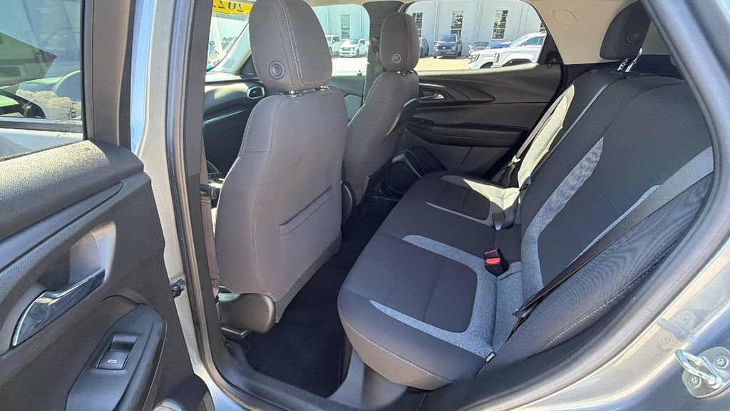 Used 2022 Chevrolet TrailBlazer LT FWD image 23