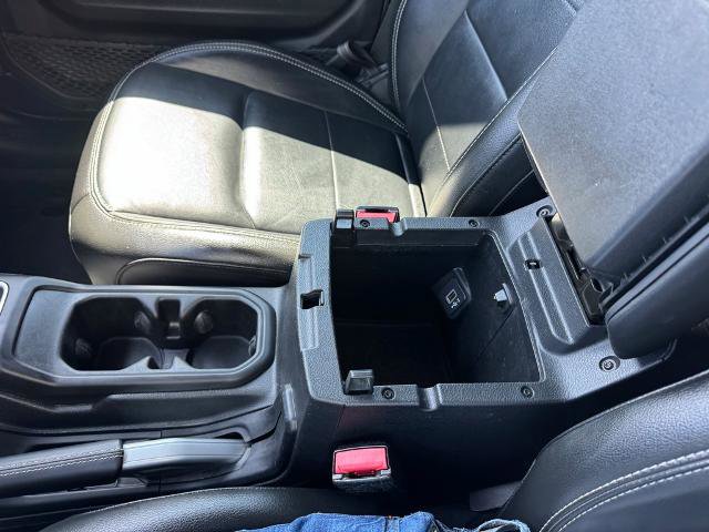 Used 2022 Jeep Wrangler Unlimited Sahara w/ Cold Weather Group image 18