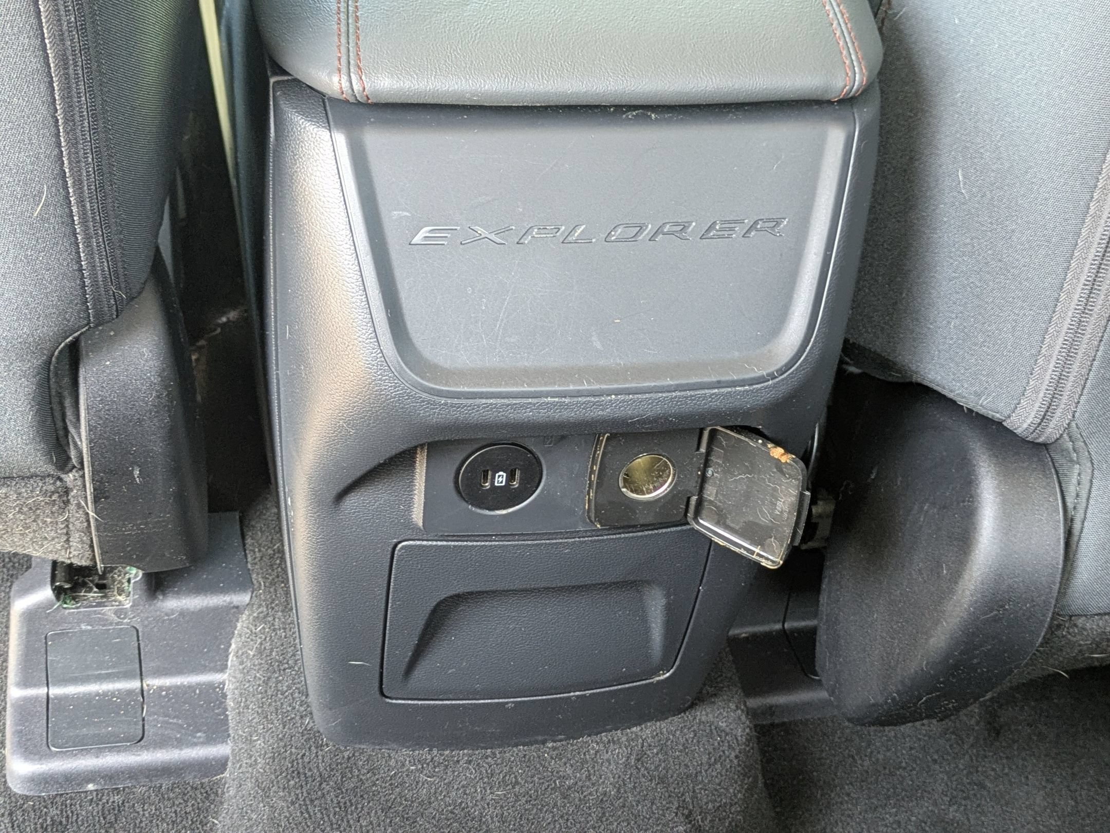 Certified 2025 Ford Explorer Active AWD/4WD image 29