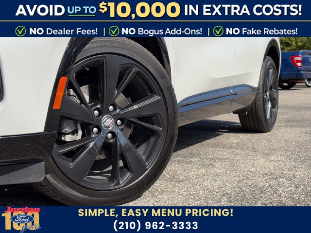 Used 2023 Buick Envision Preferred w/ Sport Touring Package AWD/4WD image 2