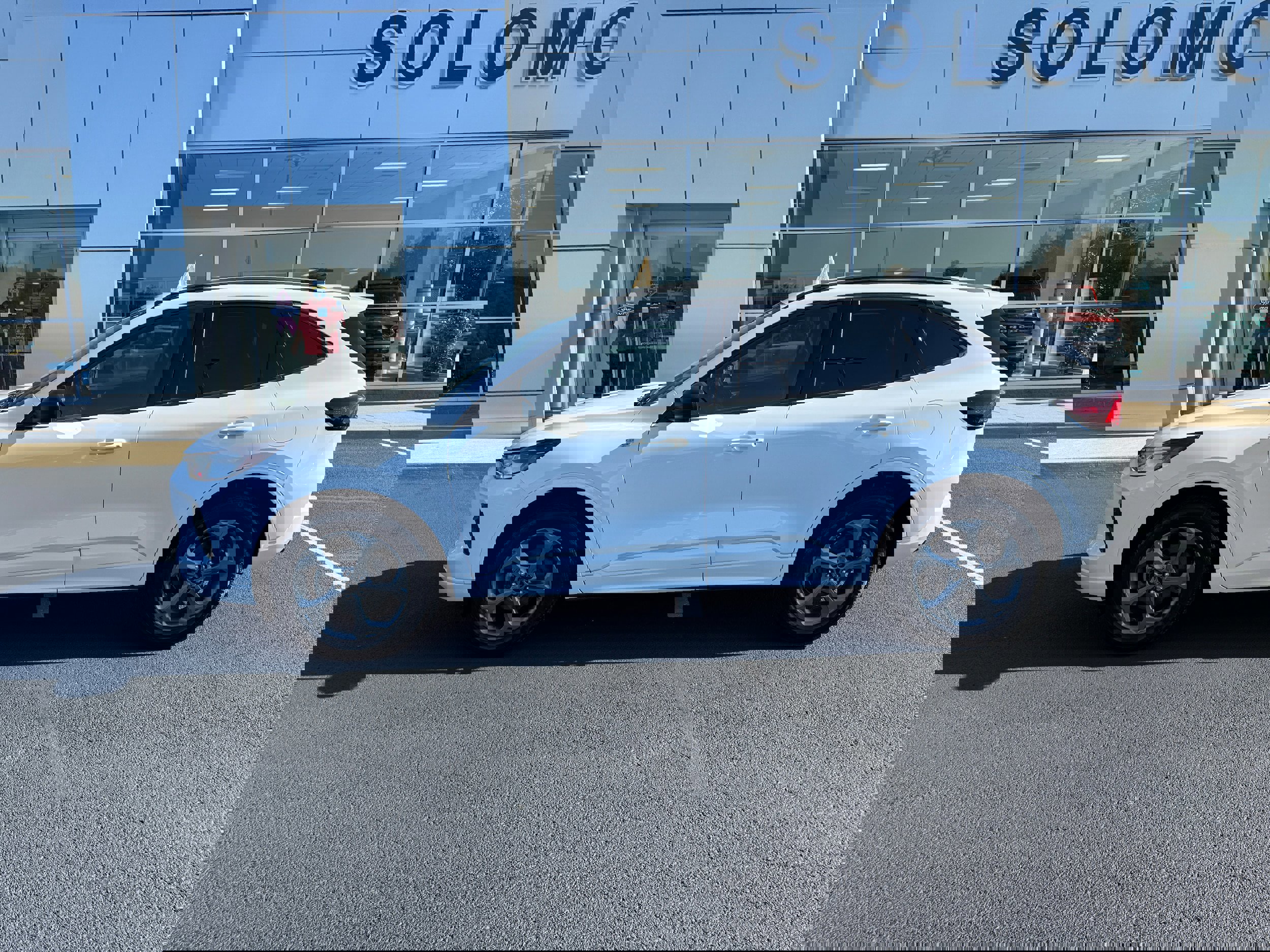 Certified 2023 Ford Escape ST-Line image 6