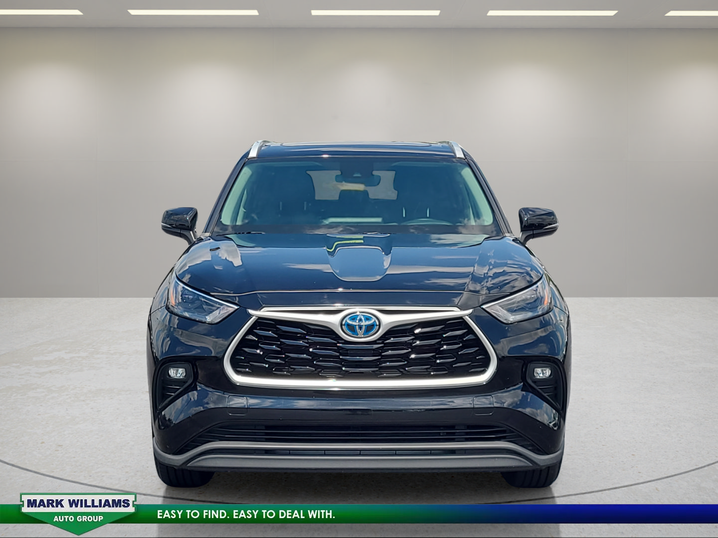 Used 2023 Toyota Highlander XLE AWD/4WD image 9