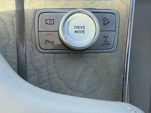 Used 2023 Genesis GV80 3.5T w/ Prestige Package image 32