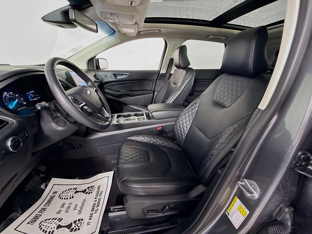 Certified 2024 Ford Edge Titanium w/ Equipment Group 301A AWD/4WD image 2