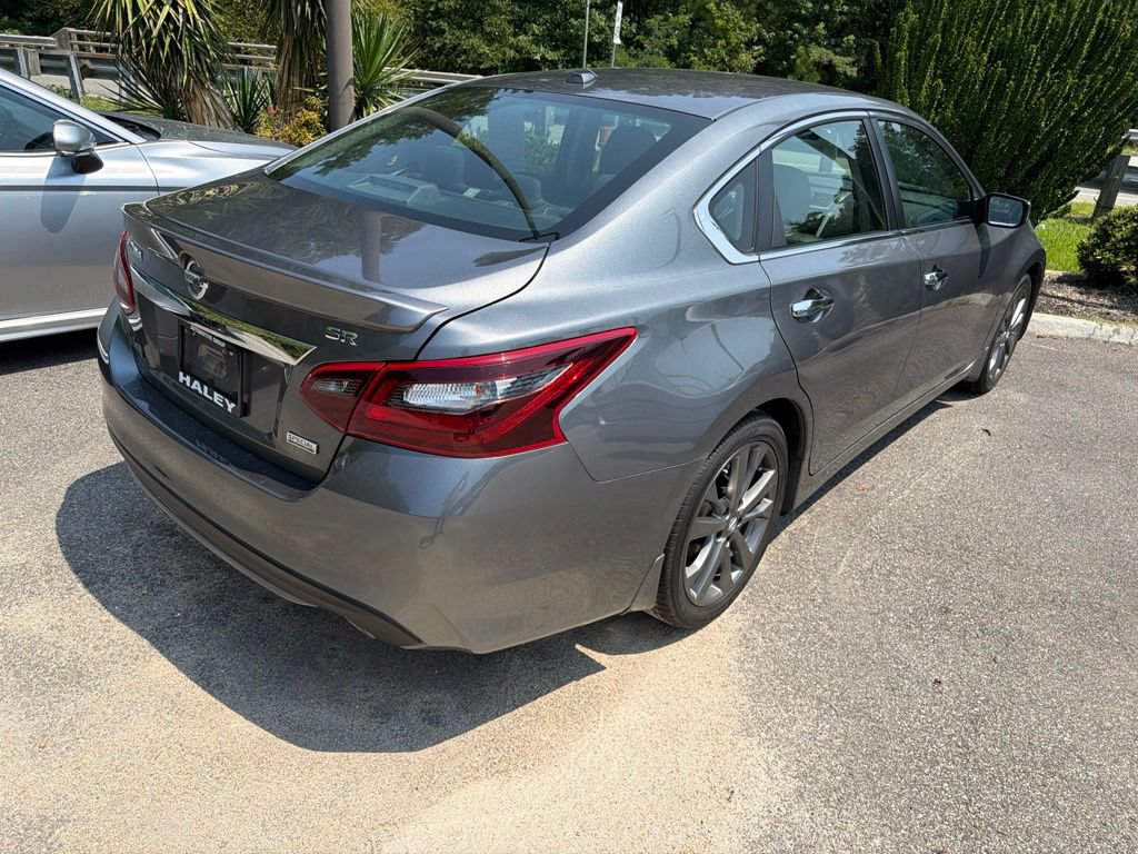 Used 2018 Nissan Altima 2.5 SR w/ SR Special Edition FWD image 2