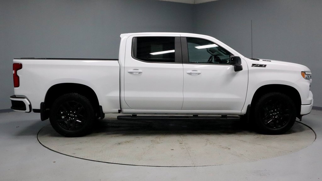 Used 2025 Chevrolet Silverado 1500 RST image 12